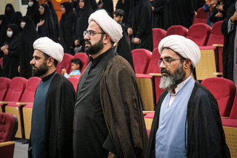 بالصور/ إقامة المؤتمر العاشر لكريمة أهل البيت عليها السلام في مدينة بندر عباس جنوبي إيران
