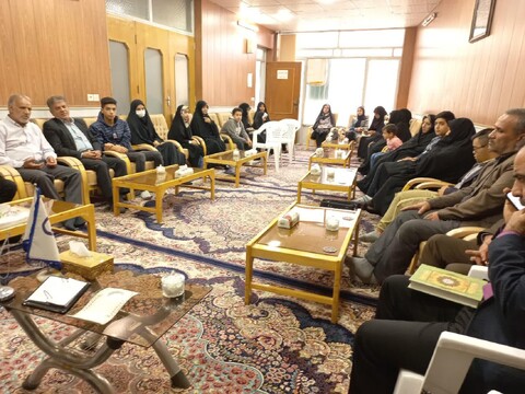 تصاویر/ دیداردانش آموزان فرزندشهید با امام جمعه آران وبیدگل