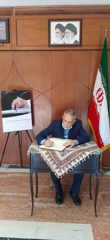 تصاویر/ مراسم گرامیداشت یاد شهدای حادثه تروریستی حرم شاهچراغ(ع) در سفارت ایران در لبنان