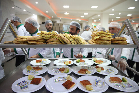 تصاویر/ راه‌اندازی نانوایی مهمانسرای حضرت رضا(ع) مشهد