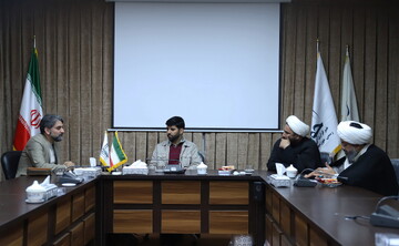 فیلم | نشست «کارکرد شعر و داستان در حوزه جهاد تبیین