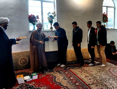 تصاویر/ اردوی زیارتی و تفریحی طلاب مدرسه علمیه امام خمینی (ره) خوی