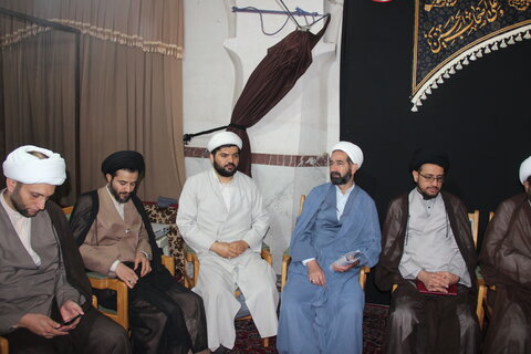 تصاویر /نشست مدیر حوزه علمیه استان قزوین با اساتید ،طلاب وکادر مدرسه علمیه صالحیه