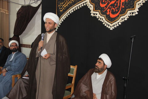 تصاویر /نشست مدیر حوزه علمیه استان قزوین با اساتید ،طلاب وکادر مدرسه علمیه صالحیه