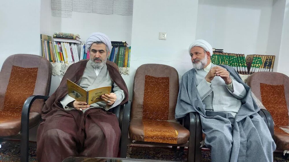 سفر یک روزه معاون پژوهش حوزه های علمیه کشور به کاشان + عکس