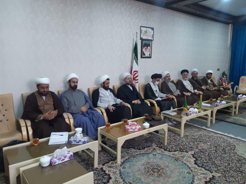 سفر یک روزه معاون پژوهش حوزه های علمیه کشور به کاشان + عکس