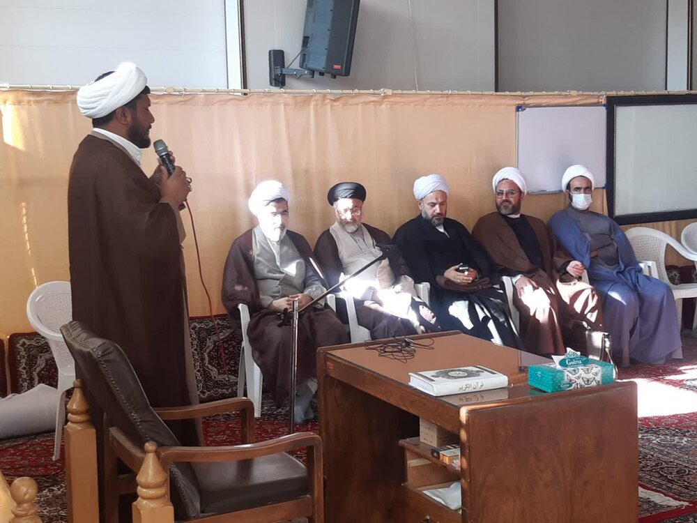 سفر یک روزه معاون پژوهش حوزه های علمیه کشور به کاشان + عکس