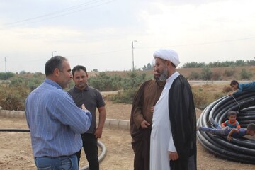 طلاب جهادی شهرستان هویزه پای کار رفع مشکل آب منطقه +عکس