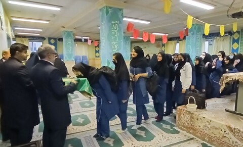 تصاویر/ حضور خادمین آستان حضرت عبدالعظیم(ع) در مدارس میرداماد و جاوید مهر تهران