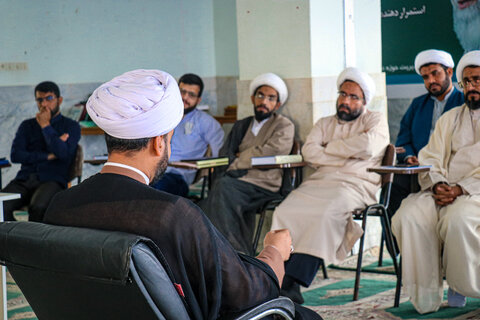 تصاویر/ کلاس‌ تخصصی سطح سه مشاوره ویژه طلاب و روحانیون استان
