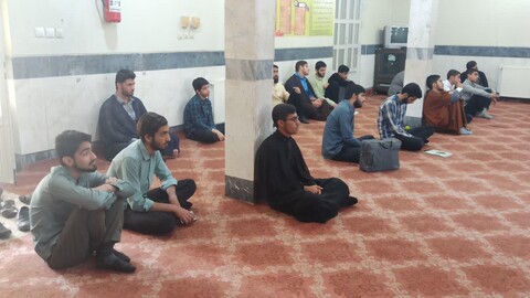 تصاویر برگزاری جلسه بصیرتیدر مدارس علمیه بوشهر و برازجان