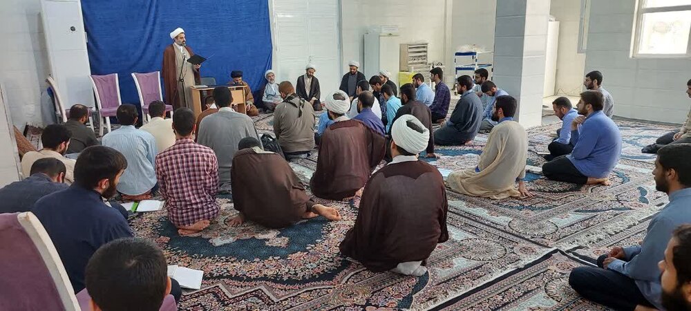 «خسروی» مدیر مدرسه علمیه فاطمیون اهواز شد