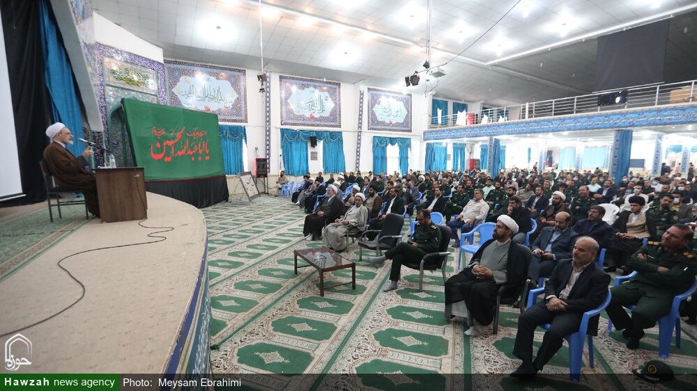تصاویر/ سخنرانی آیت الله اعرافی در جمع فرماندهان و کارکنان سپاه حضرت ابوالفضل(ع) لرستان