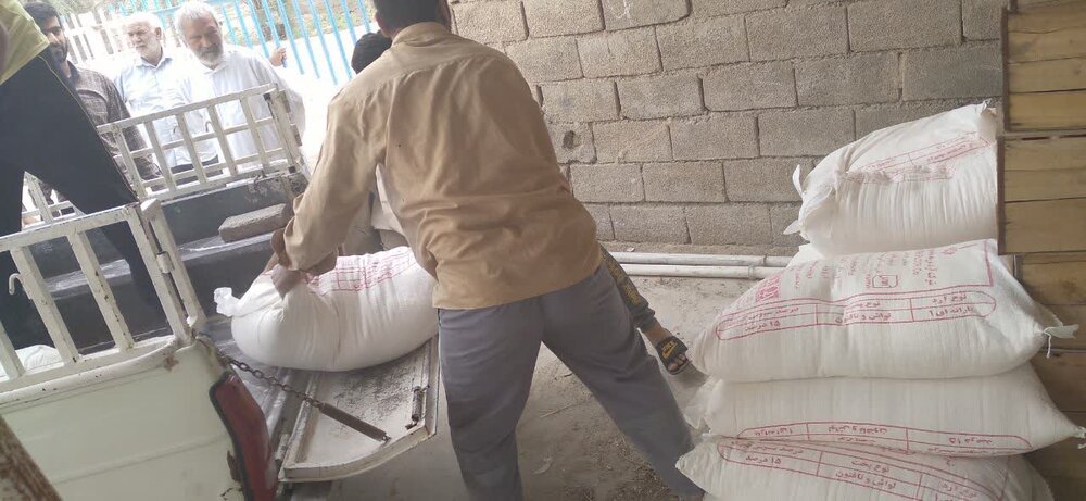نگاهی به اقدامات امام روستای خوینس، از میانجی‌گری بین اهالی تا کمک به نیازمندان