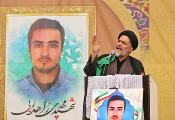 تصاویر/ مراسم چهلمین روز شهادت طلبه شهید مهدی زاهدلویی در حرم امامزاده سید معصوم(ع) قم