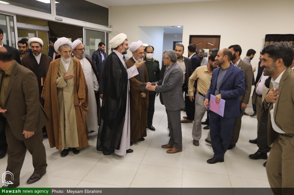 تصاویر/ نشست هم‌اندیشی دانشگاهیان لرستان با حضور آیت‌الله اعرافی