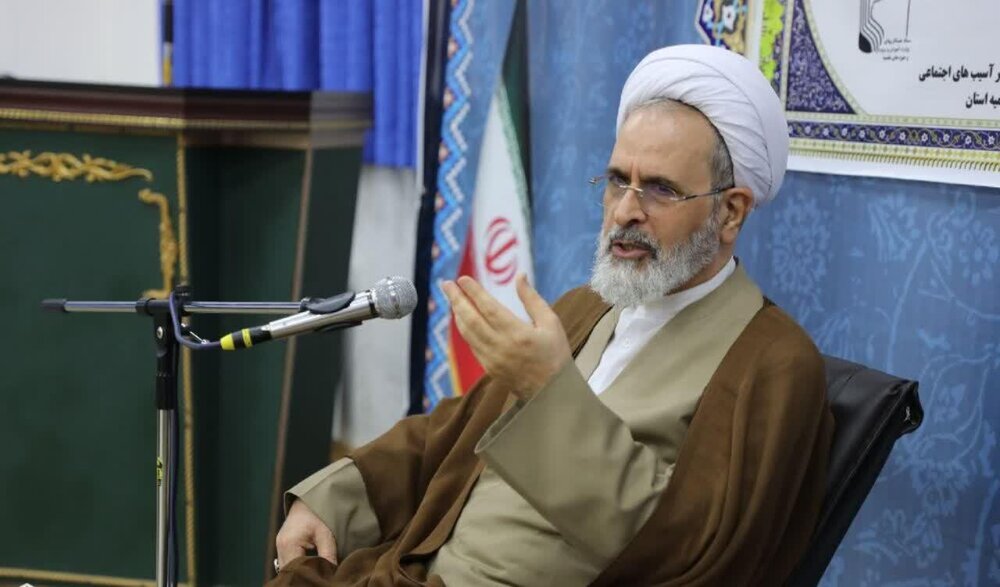 نشست مدیر حوزههای علمیه کشور با مسئولان حوزوی لرستان