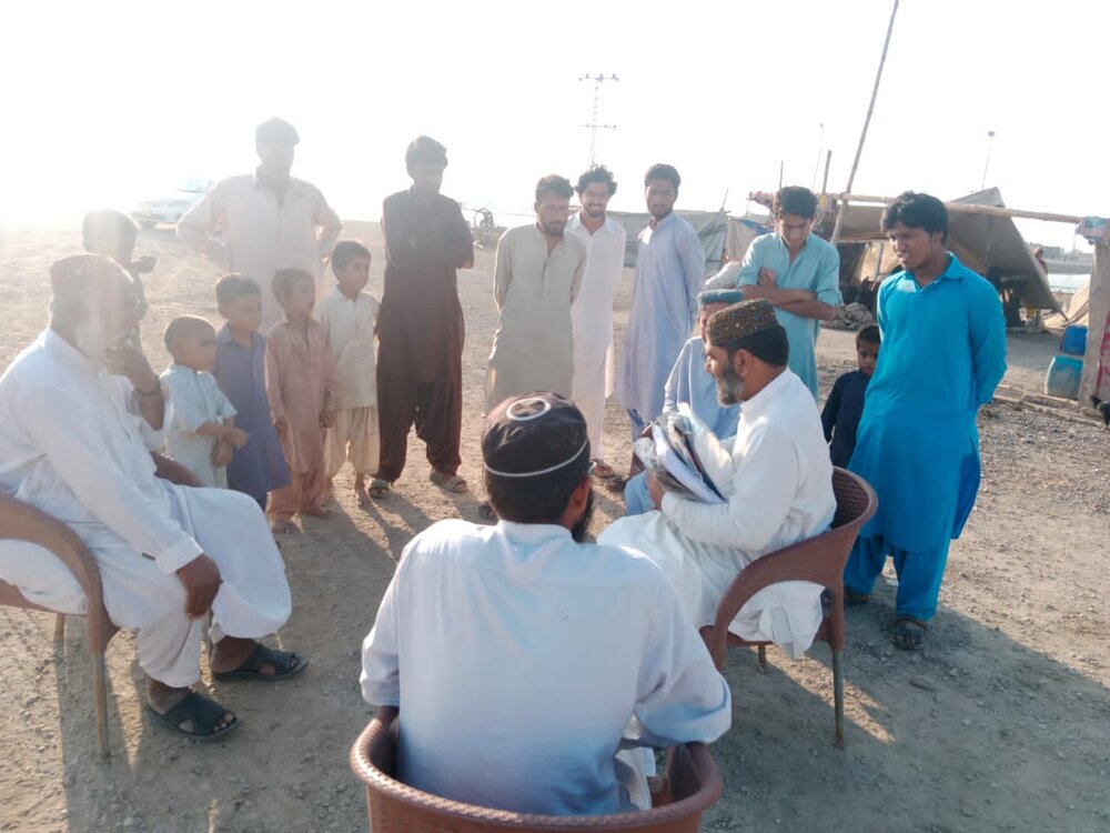 سیلاب زدگان میں راشن اور دیگر ضروری سامان تقسیم