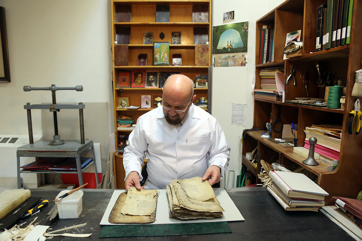 Photo/ Lady Masuma Holy Shrine Bookbinding Workshop