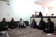 تصاویر/ دیدار نماینده ولی فقیه در استان کرمانشاه با خانواده‌های شهیدان عزیزی و بابایی