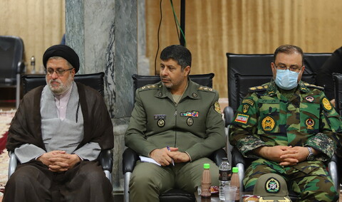 تصاویر/ دیدار جمعی از کارکنان ارتش استان قم با آیت الله اعرای