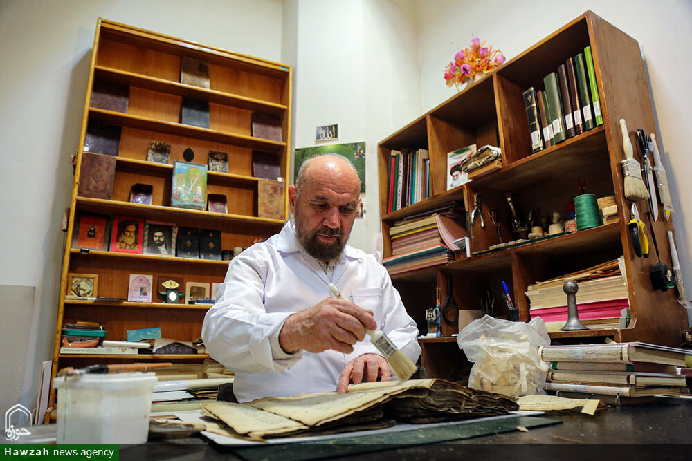 حرم حضرت معصومہ (س) کی جانب سے 1600 سے زائد قدیمی نسخوں کی طباعت