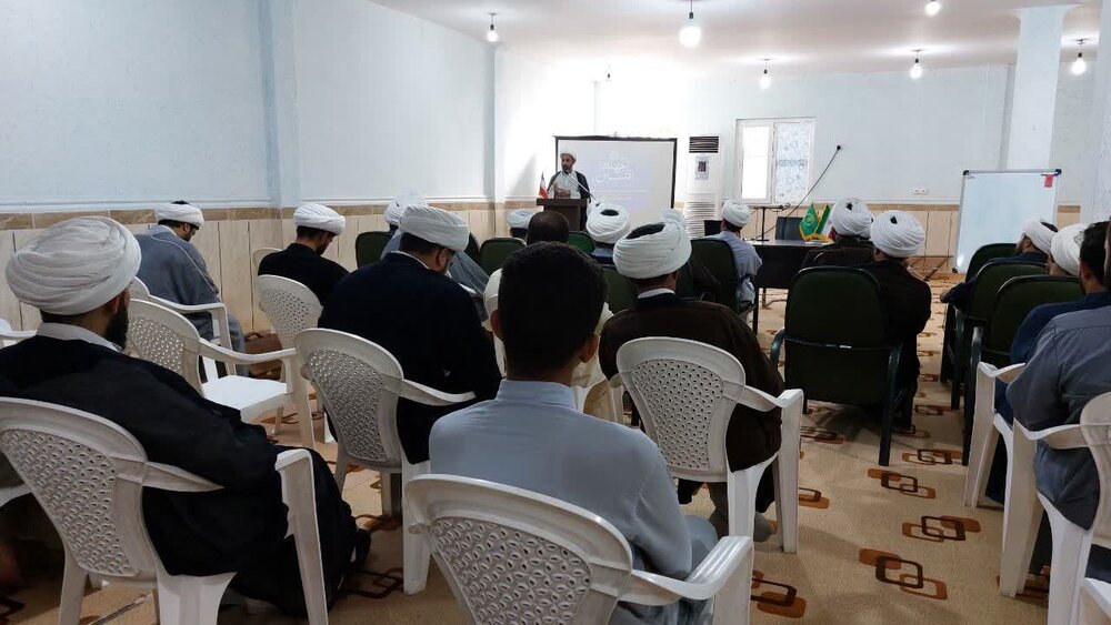 برگزاری کارگاه توانمند سازی مبلغین مدارس شهرستانهای خوزستان + عکس