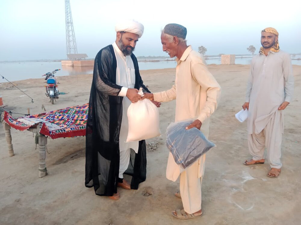 علامہ مقصود کا سیلاب زدہ علاقوں کا دورہ؛ سیلاب زدگان میں راشن سمیت دیگر ضروری سامان تقسیم