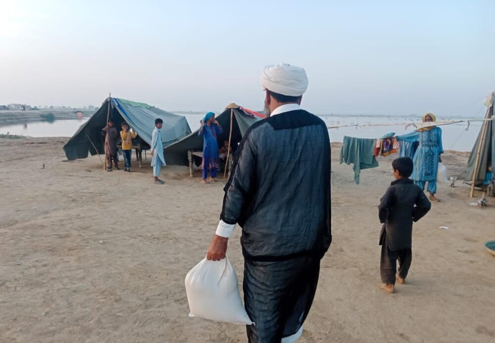 علامہ مقصود کا سیلاب زدہ علاقوں کا دورہ؛ سیلاب زدگان میں راشن سمیت دیگر ضروری سامان تقسیم