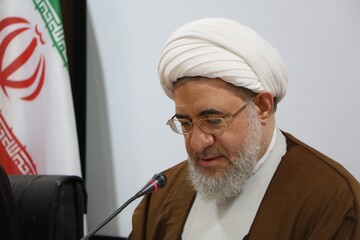 آزادی به معنای " هرکه هرچه دلش می خواهد بگوید" نیست