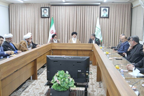 تصاویر / دیدار وزیر جهاد کشاورزی با آیت الله حسینی بوشهری