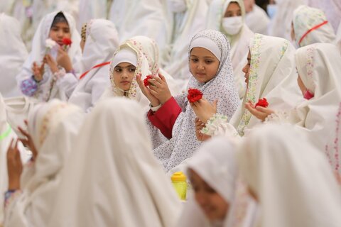 تصاویر / حضور نماینده ولی فقیه در استان قزوین در جمع دانش آموزان