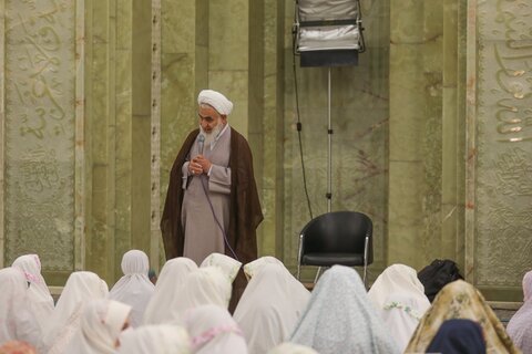 تصاویر / حضور نماینده ولی فقیه در استان قزوین در جمع دانش آموزان