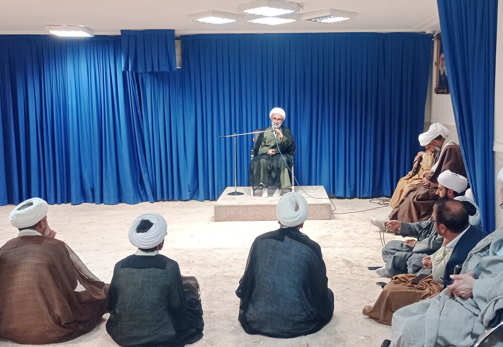 در جلسه طلاب رزن و درگزین بیان شد: دانش آموزان را دریابیم/ بستر برای حضور مبلّغان فراهم است