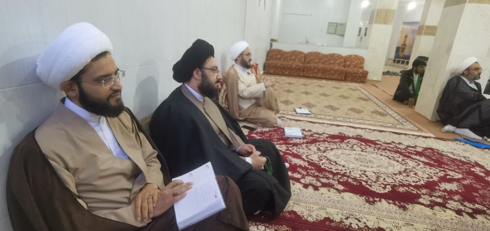حضور مسئولین حوزه علمیه یزد در مدرسه علمیه امام صادق(ع) مهریز + عکس