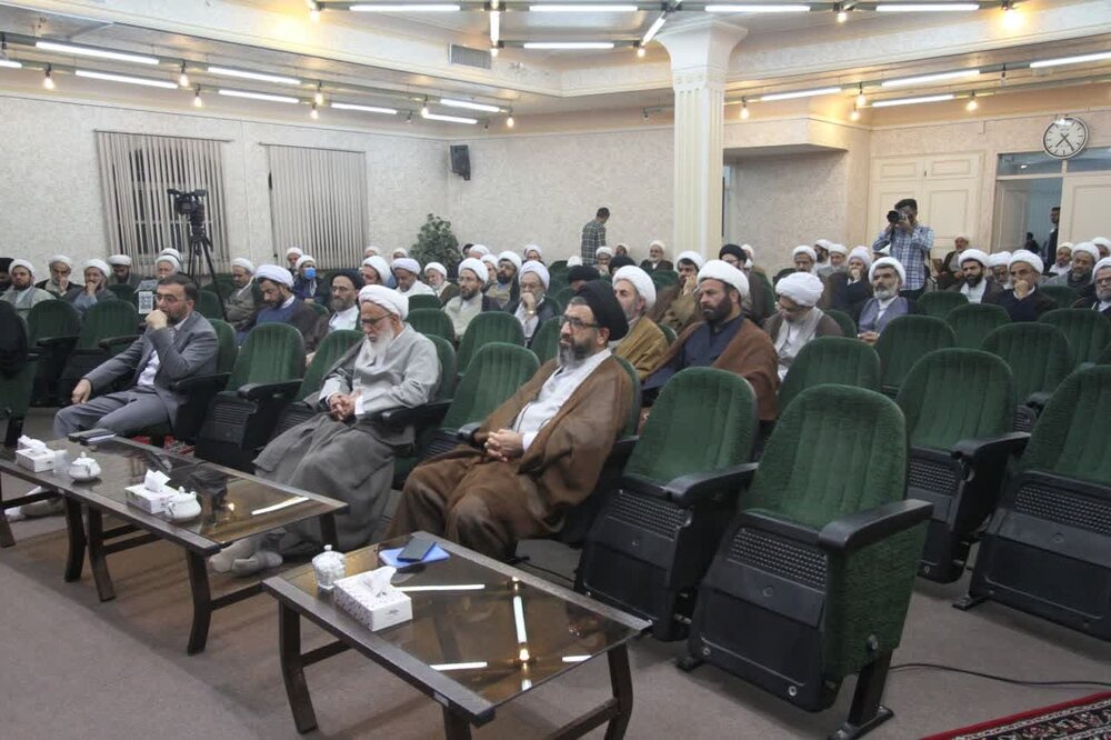 حامی برنامههای فرهنگی در شهر قم هستیم/ برنامه ریزی برای تحقق ۸۰ نوع خدمت در حوزه ترویج فرهنگ ایثار و شهادت