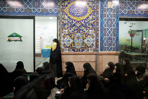 تصاویر/ نشست تخصصی جهاد تبیین ویژه کارکنان و بسیجیان خواهر شاغل در آستان قدس رضوی