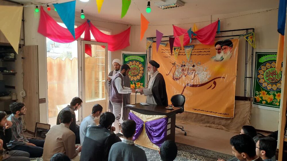 بقای علم از شاخصههای نافع بودن علم است