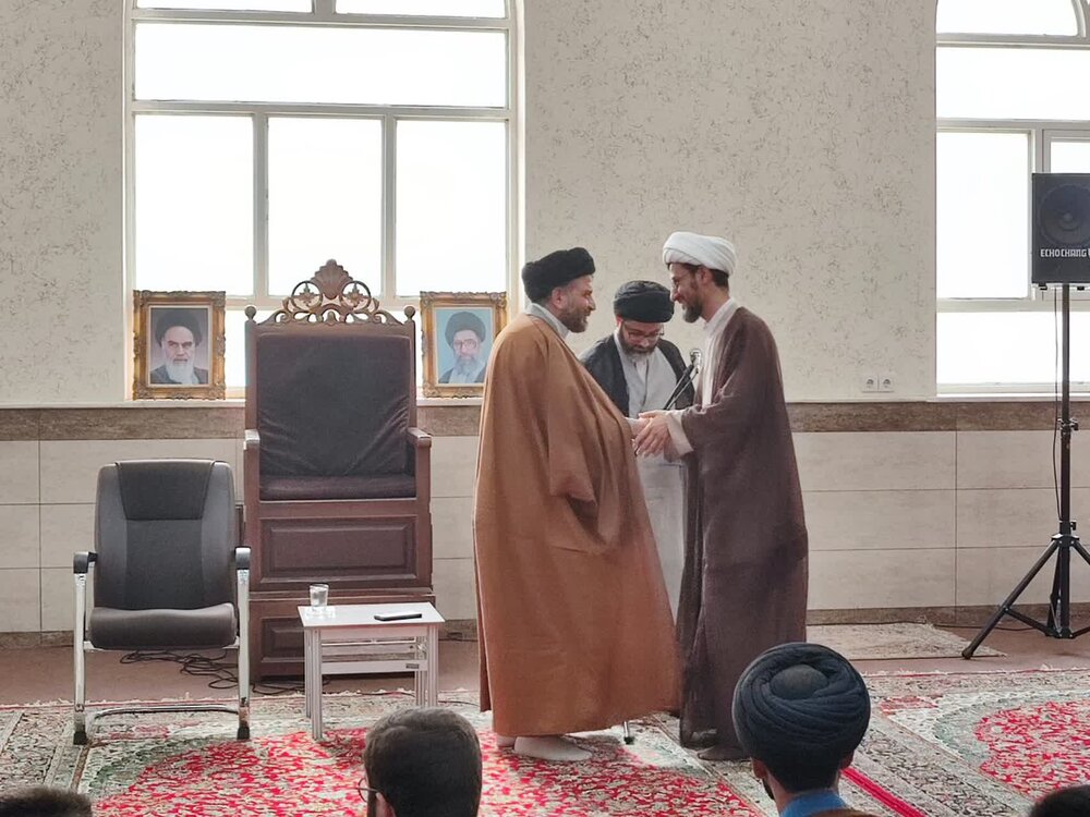 «آریاخاکی» مدیر مدرسه علمیه ولی عصر(عج) اهواز شد