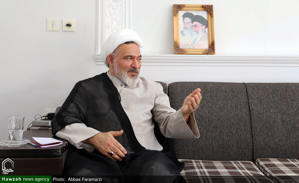 تحلیلی از عملکرد نظام در اغتشاشات اخیر/ "شعار فریب" چه بر سر زنان ایرانی میآورد؟