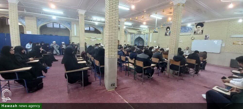 گزارشی از میزگرد "اعتراض یا اغتشاش، ریشهها و برونرفتها" / نخبگان حوزه و دانشگاه وارد عرصه جهاد تبیین شوند