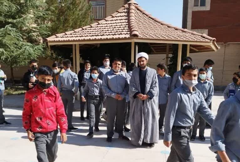 ۷ سال خدمت جهادی امام محله کهنوج | حمایت از ۵۰۰ خانواده محروم و اشتغالزایی ۱۰۰ نفر