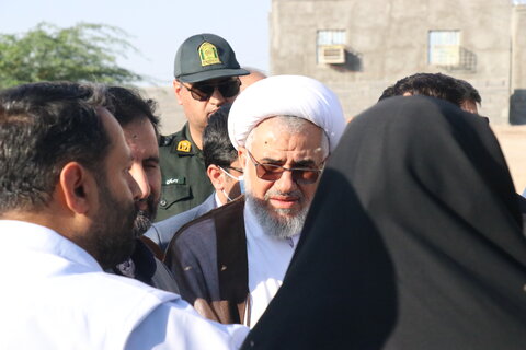 تصاویر/بررسی مشکلات روستای سرزه و رضوان توسط نماینده ولی فقیه در استان هرمزگان و امام جمعه بندرعباس