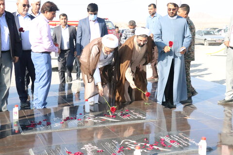 تصاویر/بررسی مشکلات روستای سرزه و رضوان توسط نماینده ولی فقیه در استان هرمزگان و امام جمعه بندرعباس