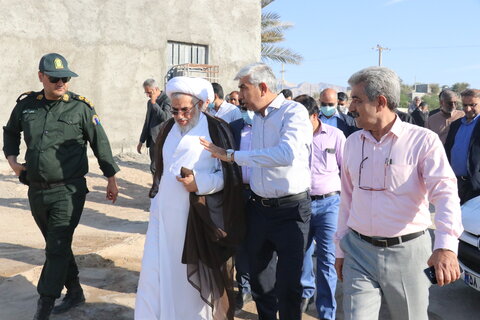 تصاویر/بررسی مشکلات روستای سرزه و رضوان توسط نماینده ولی فقیه در استان هرمزگان و امام جمعه بندرعباس