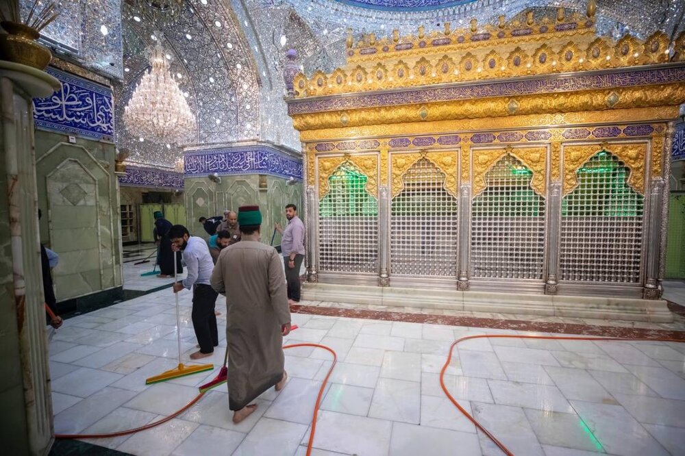 حرم أبي الفضل (عليه السلام) يشهد اعمال غسل وتعطير + الصور حرم أبي الفضل (عليه السلام) يشهد اعمال غسل وتعطير + الصور