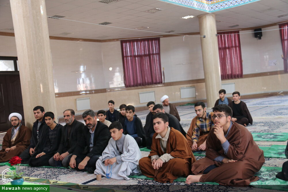 اسلام کا استعماری فکر و سوچ سے مقابلہ ہی مغرب کی انقلابِ اسلامی سے دشمنی کی سب سے اہم وجہ ہے