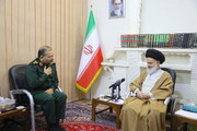 تصاویر / دیدار رئیس سازمان بسیج مستضعفین با آیت‌الله حسینی بوشهری