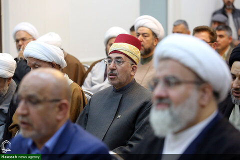 بالصور/ أعضاء أمانة مؤتمر أمناء الرسل الدولي يلتقون متولي العتبة المعصومية المقدسة بمدينة قم