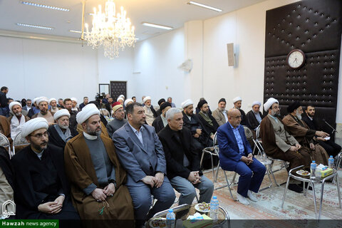 بالصور/ أعضاء أمانة مؤتمر أمناء الرسل الدولي يلتقون متولي العتبة المعصومية المقدسة بمدينة قم